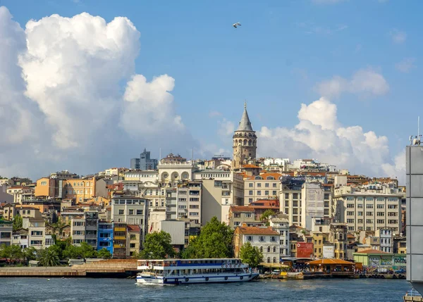 Istanbul Türkei August 2018 Galataturm Galatabrücke Karakoj Bezirk Und Goldenes — Stockfoto