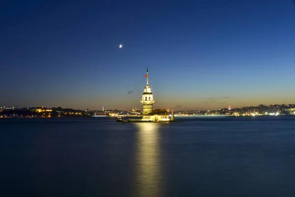 Torre Doncella Kiz Kulesi Situado Centro Del Bósforo Estambul — Foto de Stock