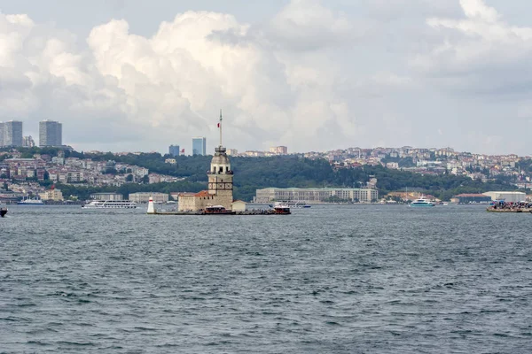 Torre Doncella Kiz Kulesi Situado Centro Del Bósforo Estambul —  Fotos de Stock