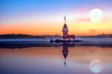 İstanbul, Türkiye 'deki Bakire Kulesi (KIZ KULESI - USKUDAR)