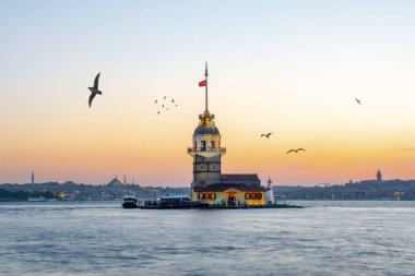 İstanbul, Türkiye 'deki Bakire Kulesi (KIZ KULESI - USKUDAR)
