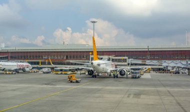 Istanbul, Türkiye - 28 Temmuz 2018: Pegasus Havayolları uçak Istanbul Sabiha Gökçen Uluslararası Havaalanı