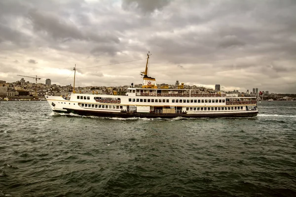 Viaggio Nave Passeggeri Popolare Viaggio Mare Turchia Stretto Del Bosforo — Foto Stock