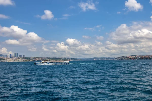 Istanbul Turquia Janeiro 2019 Arquitetura Muçulmana Transporte Água Turquia Bela — Fotografia de Stock