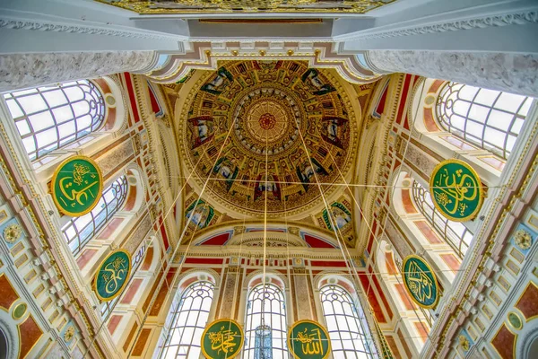 Interior Uma Mesquita Ortakoy Ponte Bósforo Istambul Turquia — Fotografia de Stock