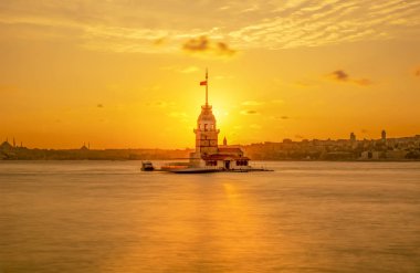 Gün batımında Bakire Kulesi (kiz kulesi) - istanbul, Türkiye