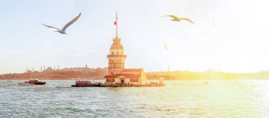 Gün batımında Bakire Kulesi (kiz kulesi) - istanbul, Türkiye