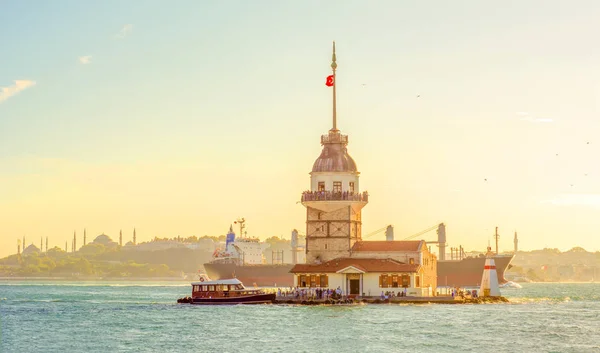 Maiden Tower Kiz Kulesi Pôr Sol Istanbul Turquia — Fotografia de Stock