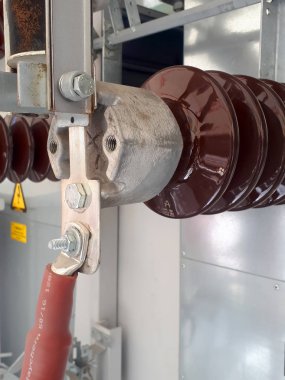 Yüksek gerilim devre kesici bir güç Trafo Merkezi yüksek gerilim trafo Elektrikli yalıtım ve elektrik ekipman güç Trafo Merkezi ile