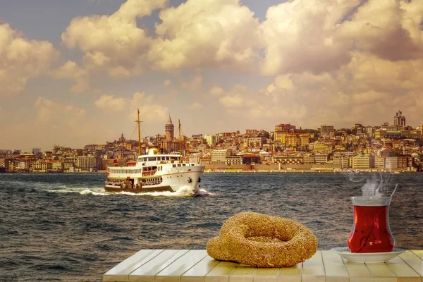 Beautiful View Turkish Tea Background Touristic Landmarks Sea Voyage Bosphorus — Stock Photo, Image