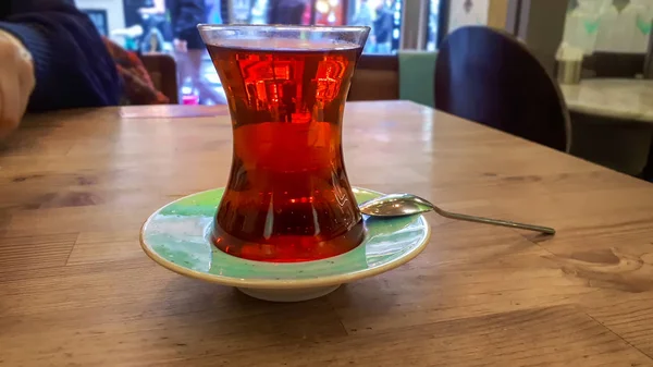 Турецкий Чай Традиционном Стеклянном Завтрак Stock Image — стоковое фото