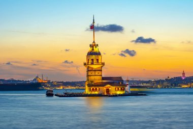 İstanbul, Türkiye 'deki Bakire Kulesi (KIZ KULESI - USKUDAR)