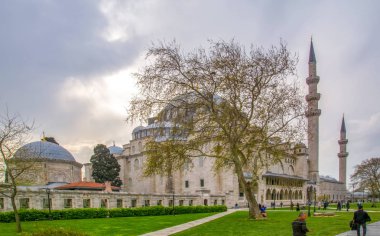 İstanbul Türkiye 04 Nisan 2019: Süleymaniye Camii Süleymaniye Camii, İstanbul'un Üçüncü Tepesi üzerinde yer alan bir Osmanlı camisi.. 