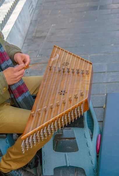 Músicos Rua Tocando Com Seus Instrumentos Avenida Istiklal Beyoglu Istambul — Fotografia de Stock