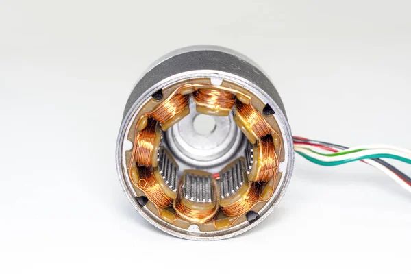 Stepper Motor Szétszerelt Rotor Készlet Asidestepper Motor Tápkábel Csatlakoztatva Fehér — Stock Fotó