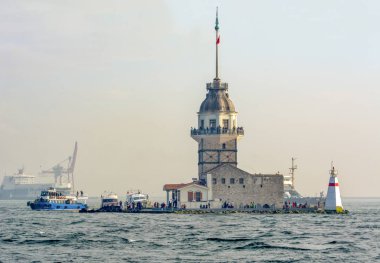 İstanbul, Türkiye 07 Nisan 2019: İstanbul'da Kız Kulesi (Kiz Kulesi - Üsküdar)