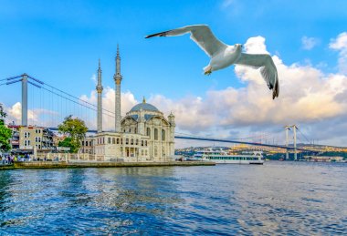 Ortakoy camisi ve Boğaz köprüsü, İstanbul, Türkiye