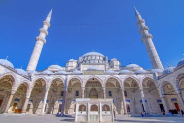 Süleymaniye Camii Sleymaniye Camii üçüncü Istanbul Hill,'üzerinde yer alan bir Osmanlı imparatorluk Camiidir. 