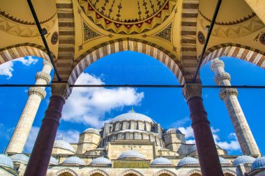 Süleymaniye Camii Sleymaniye Camii üçüncü Istanbul Hill,'üzerinde yer alan bir Osmanlı imparatorluk Camiidir. 