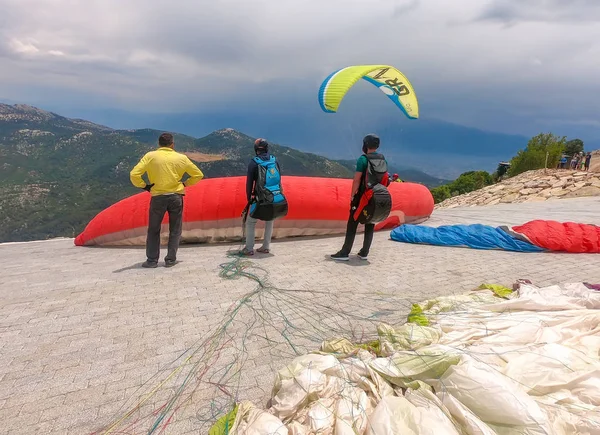 Mugla Fethiye Turkey June 2019 Paragliding Sky Paraglider Tandem Flying — Stock Photo, Image