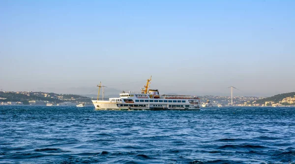 Muslim Architecture Water Transport Turkey Beautiful View Touristic Landmarks Sea — Stock Photo, Image