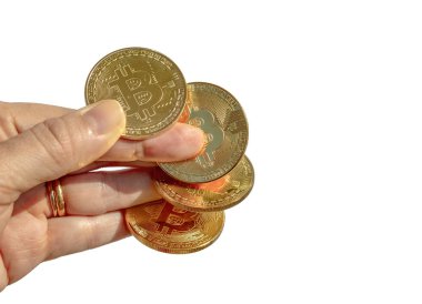 Bitcoins ve yeni sanal para kavramı. Altın bitcoins Mum grafiği grafik ve dijital arka plan sopa. Altın sikke simge mektup B.Mining veya blockchain teknolojisi ile