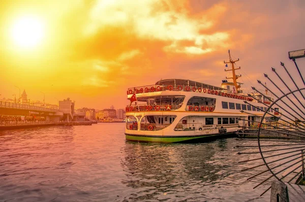 Beautiful View Touristic Landmarks Sea Voyage Bosphorus Turkish Steamboats View — Stock Photo, Image