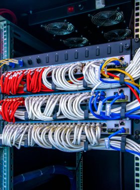 Fiber Optik kabloları bağla