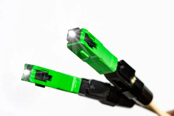 Fermer Câbles Fibre Optique Connectés — Photo