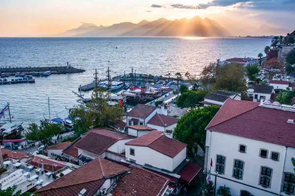 Antalya Kaleii Antalya, Türkiye 'nin Eski Kenti (Kaleici)