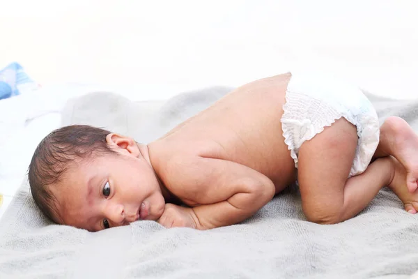 Fechar Bebê Recém Nascido — Fotografia de Stock
