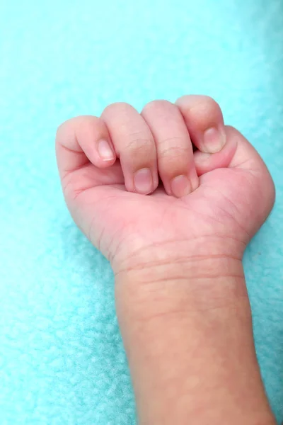 Bebê Recém Nascido Punho Perto — Fotografia de Stock