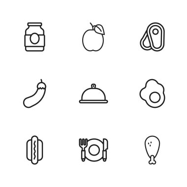 Tabak çatalı ve bıçakla sabitlenmiş yumurta tavuk bacağı tepsi tepside biftek, reçel kavanozu erik suyu ve patlıcan ikonu ile kaplanmış. Vektör.