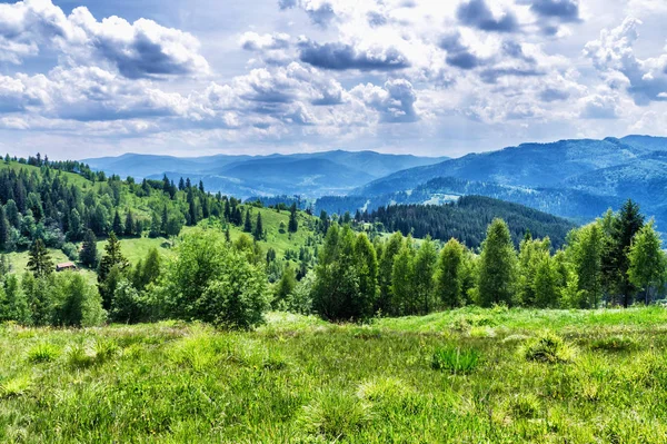 Hdr Απόψεις Κατά Διάρκεια Ανηφόρα Makovytsya Ουκρανία Γιαρέμτσε Ύψος Του — Φωτογραφία Αρχείου