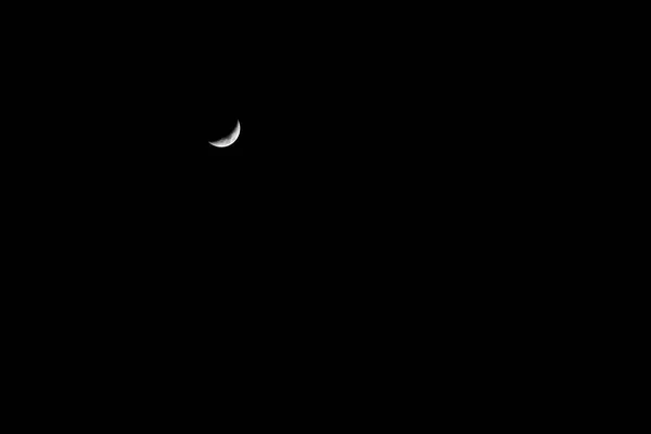 Новолуние. На черном небе . — стоковое фото