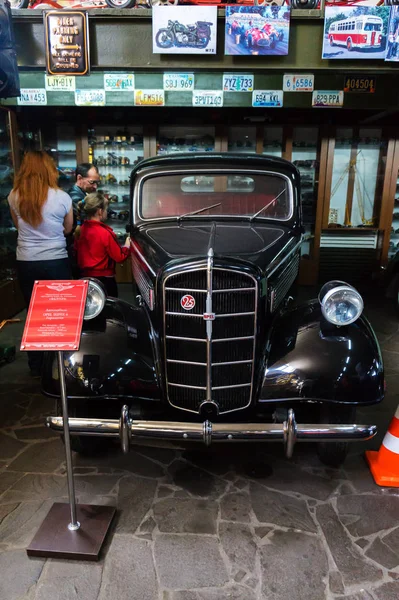 Museu Phaeton de carros antigos URSS e os EUA — Fotografia de Stock