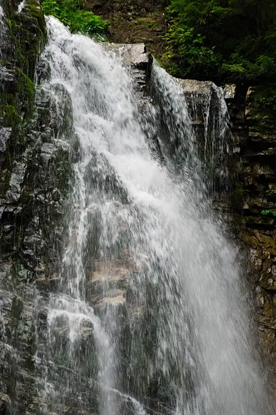 Waterval Zhenetskyi Huk Oekraïense Karpaten — Stockfoto