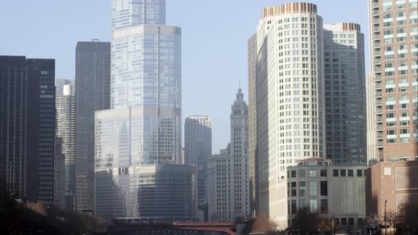 Vinkla Upp Skott Den Basunen Byggnad Centrala Chicago — Stockvideo