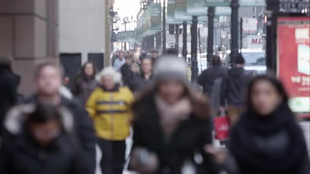 Chicago Usa Circa 2017 Pedoni Che Camminano Verso Telecamera Nel — Video Stock