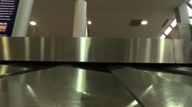 Bagaj talep konveyöründeki kamera.