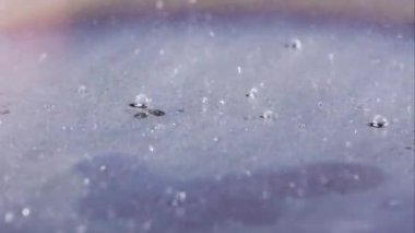 Sıcak plaka ve zıplatma suyunu sıvı,