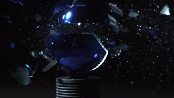 Slow Motion Van Christmas Ornament Verbrijzelen Van Wordt Geschoten Met — Stockvideo