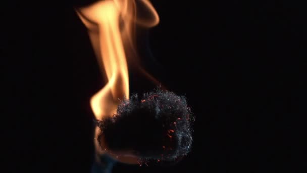 Αργή Κίνηση Της Φωτιάς Γυρίζοντας Κατά Την Καύση Χάλυβα Μαλλί — Αρχείο Βίντεο