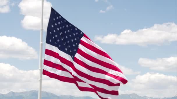 Blick Auf Die Amerikanische Flagge Die Von Einer Drohne Den — Stockvideo