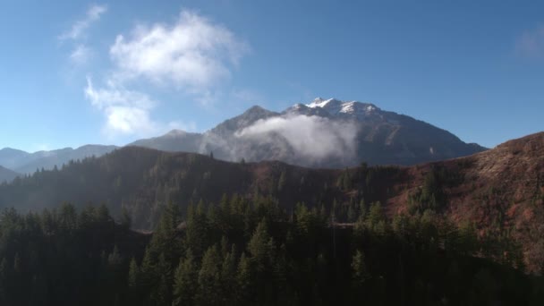 Vue Ascendante Montrant Des Couches Sommets Montagne Travers Paysage Utah — Video