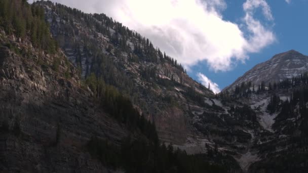 Aerial View Beautiful Mountainside Snowy Cliffs Utah Blue Skies Clouds — Stock Video
