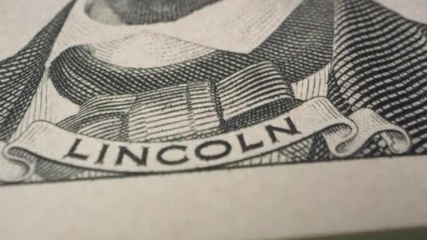 Vue Macro Déplaçant Sur Lincoln Sur Billet Dollars Sur Tas — Video