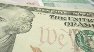 10 dolarlık fatura üzerinde yakın görünümü yukarı kaydırma.