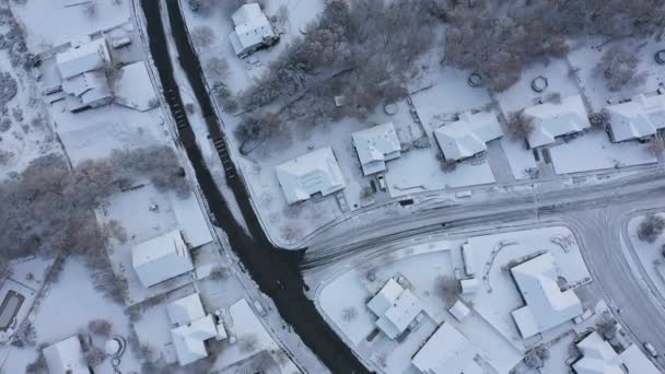Letecký Pohled Bývalé Pařížské Ulice Domy Pod Sněhem Zimní Bouře — Stock video