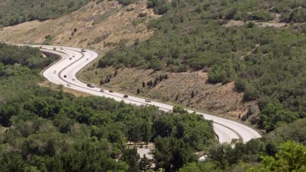 View Traffic Driving Winding Road Durning Hot Summer Day — Stock Video